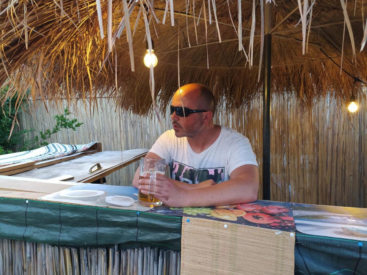 Pinegroove Hostel Vlora 외부 사진