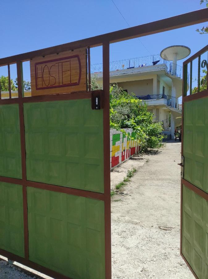 Pinegroove Hostel Vlora 외부 사진