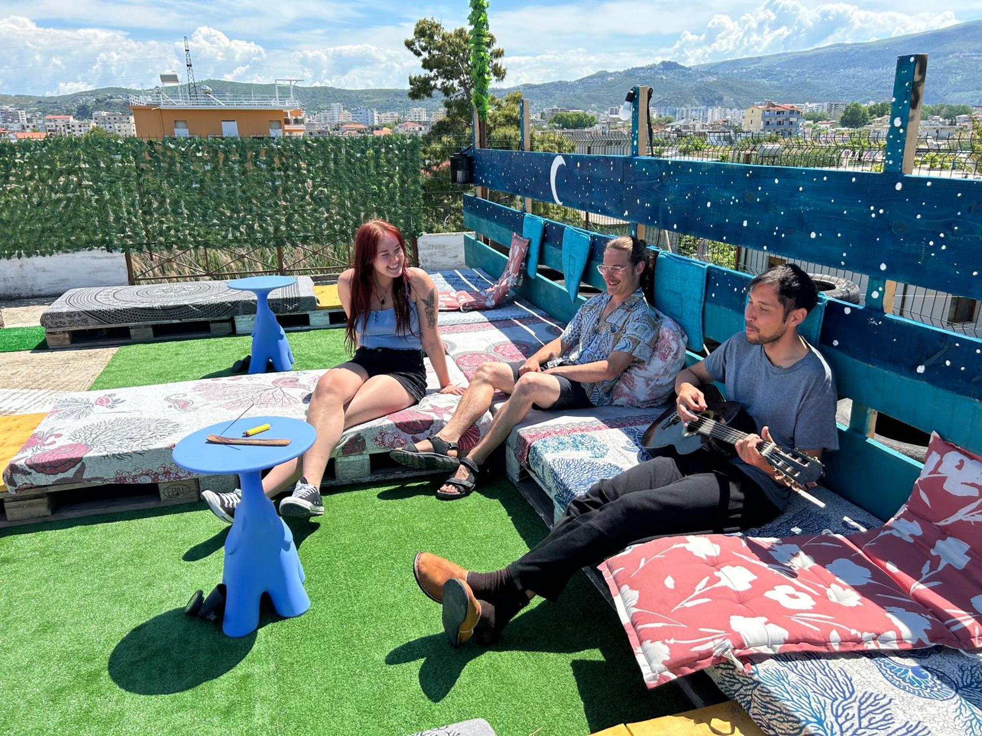 Pinegroove Hostel Vlora 외부 사진